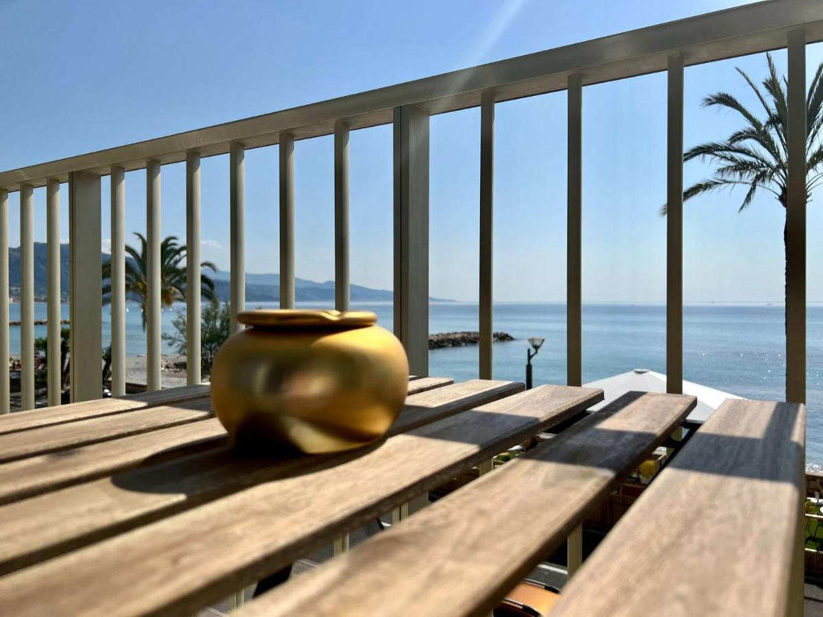 Ferienwohnung Les Rives D Or Roquebrune Cap Martin Exterior foto